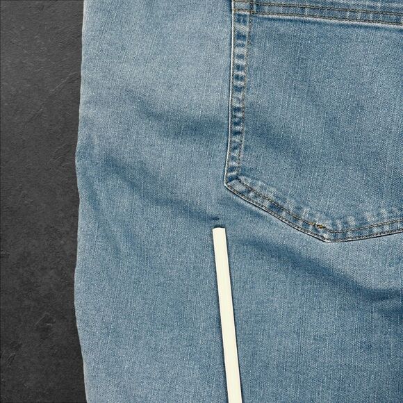 Woman Within Cropped Jeans Women Size 32WP Light Blue Pockets Stretch Pull On - Picture 3 of 14